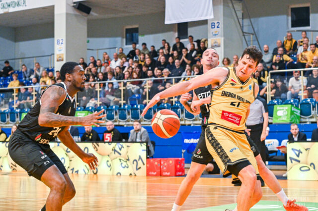 FIBA-Europe-Cup-2025-10-16-Trefl-Sopot-vs-Neftchi-IK-zdjęcie-6