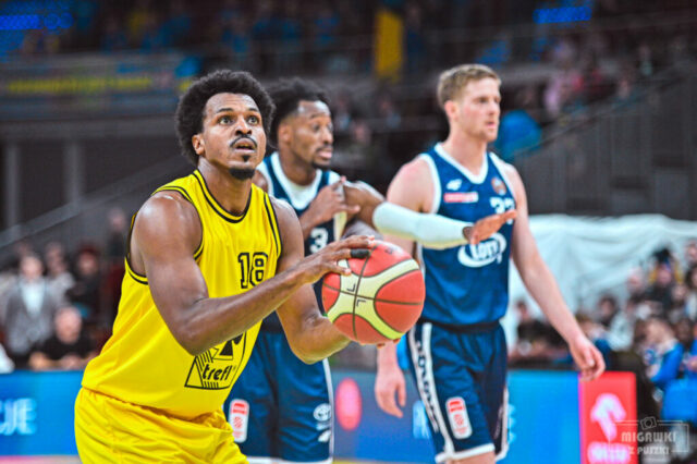 Orlen-Basket-Liga-2025-11-09-Trefl-Sopot-vs-Arka-Gdynia-zdjęcie-16
