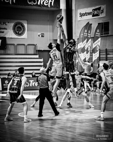 PGE-Basket-Liga-2026-10-02-Trefl-Sopot-vs-Dziki-Warszawa-zdjęcie-1